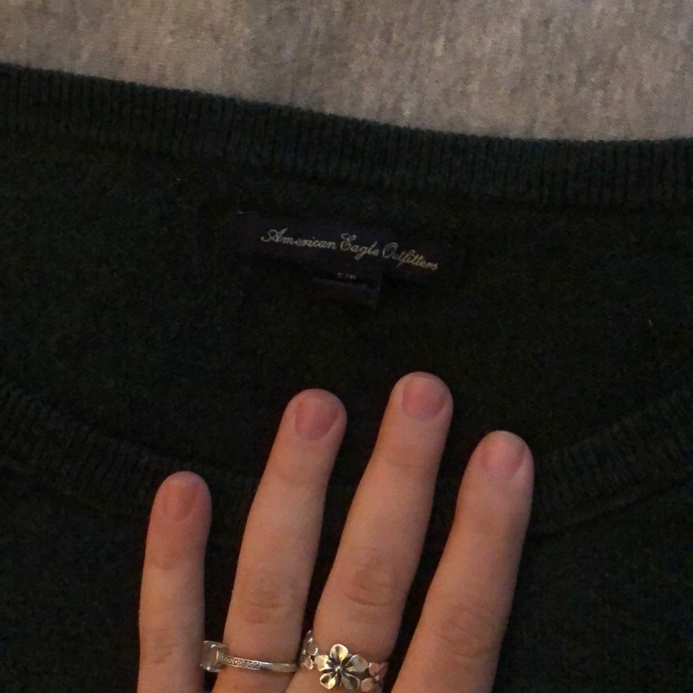 American eagle outfitter sweater